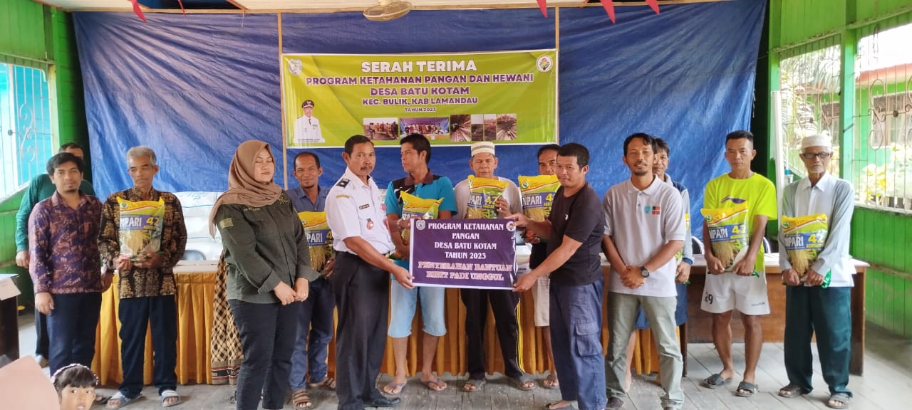 PENYALURAN PROGRAM KETAHANAN PANGAN PEMERINTAH DESA BATU KOTAM TAHUN 2023